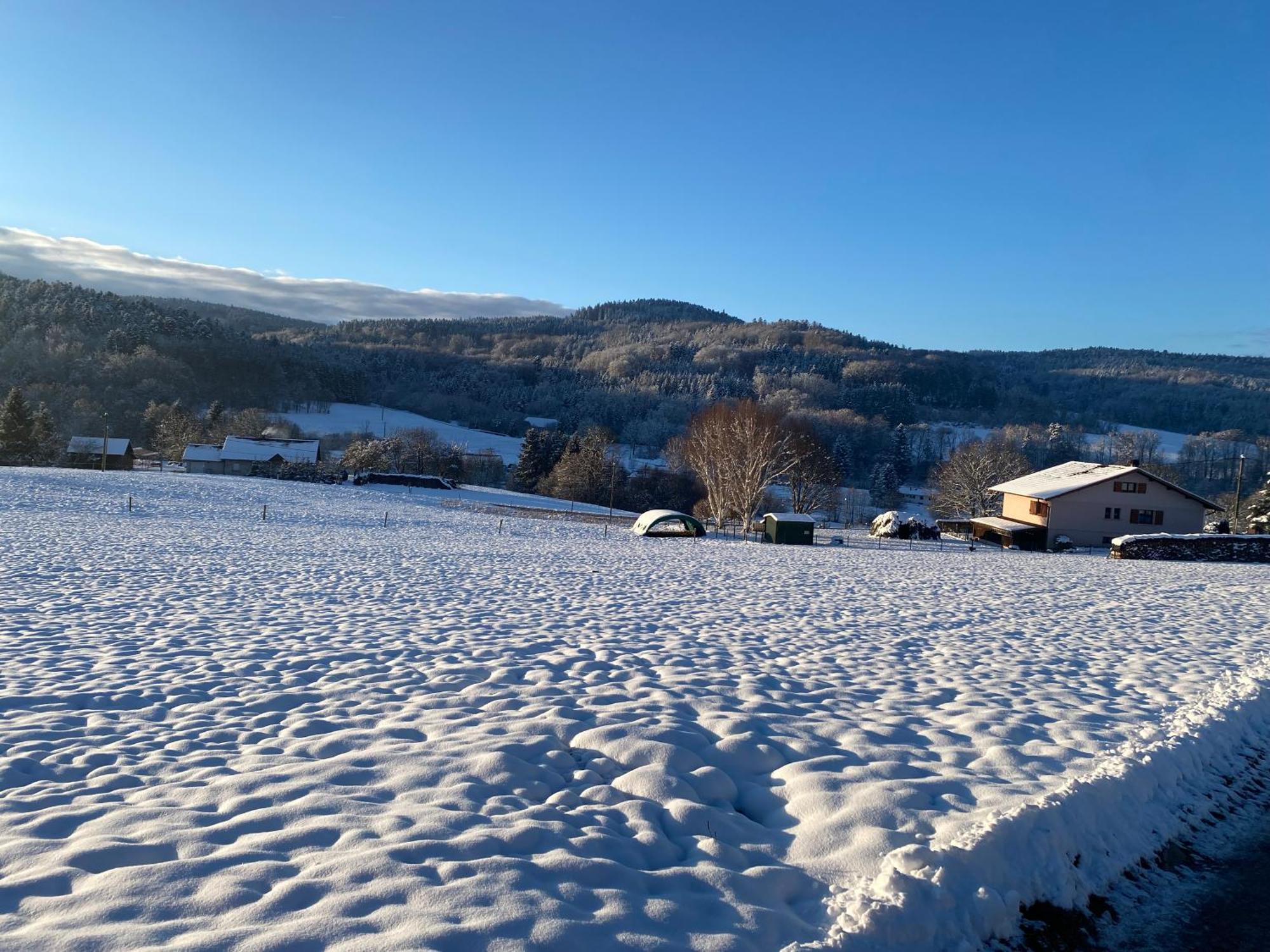 Aux Trois Gites La Chapelle  Eksteriør billede